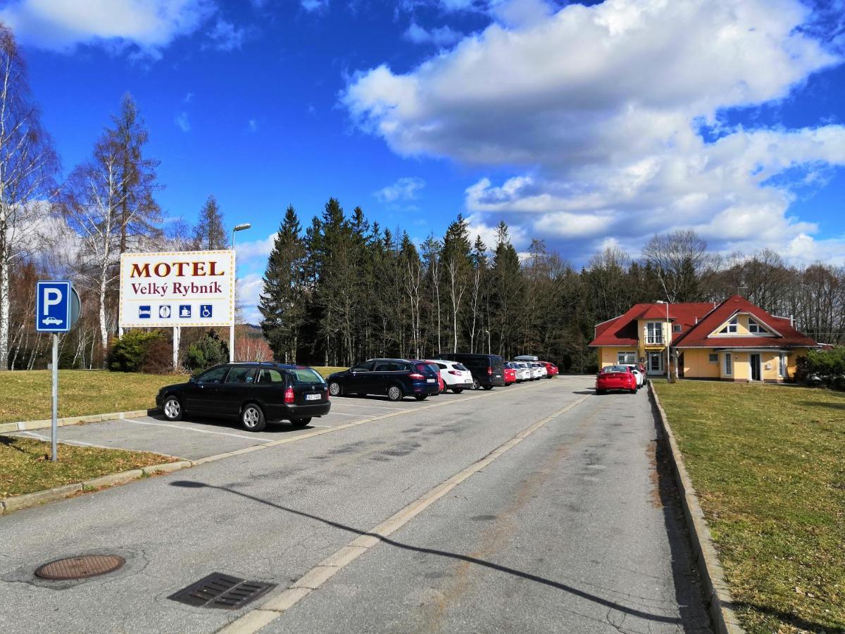 Motel Velky Rybnik Dehtare  المظهر الخارجي الصورة