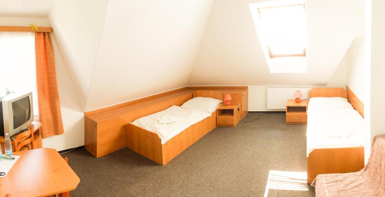 Motel Velky Rybnik Dehtare  المظهر الخارجي الصورة